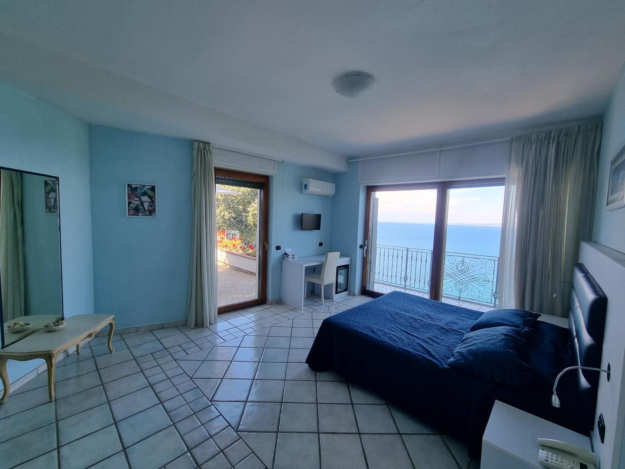 L'Incanto Suites Ischia Казамиччола-Терме Экстерьер фото