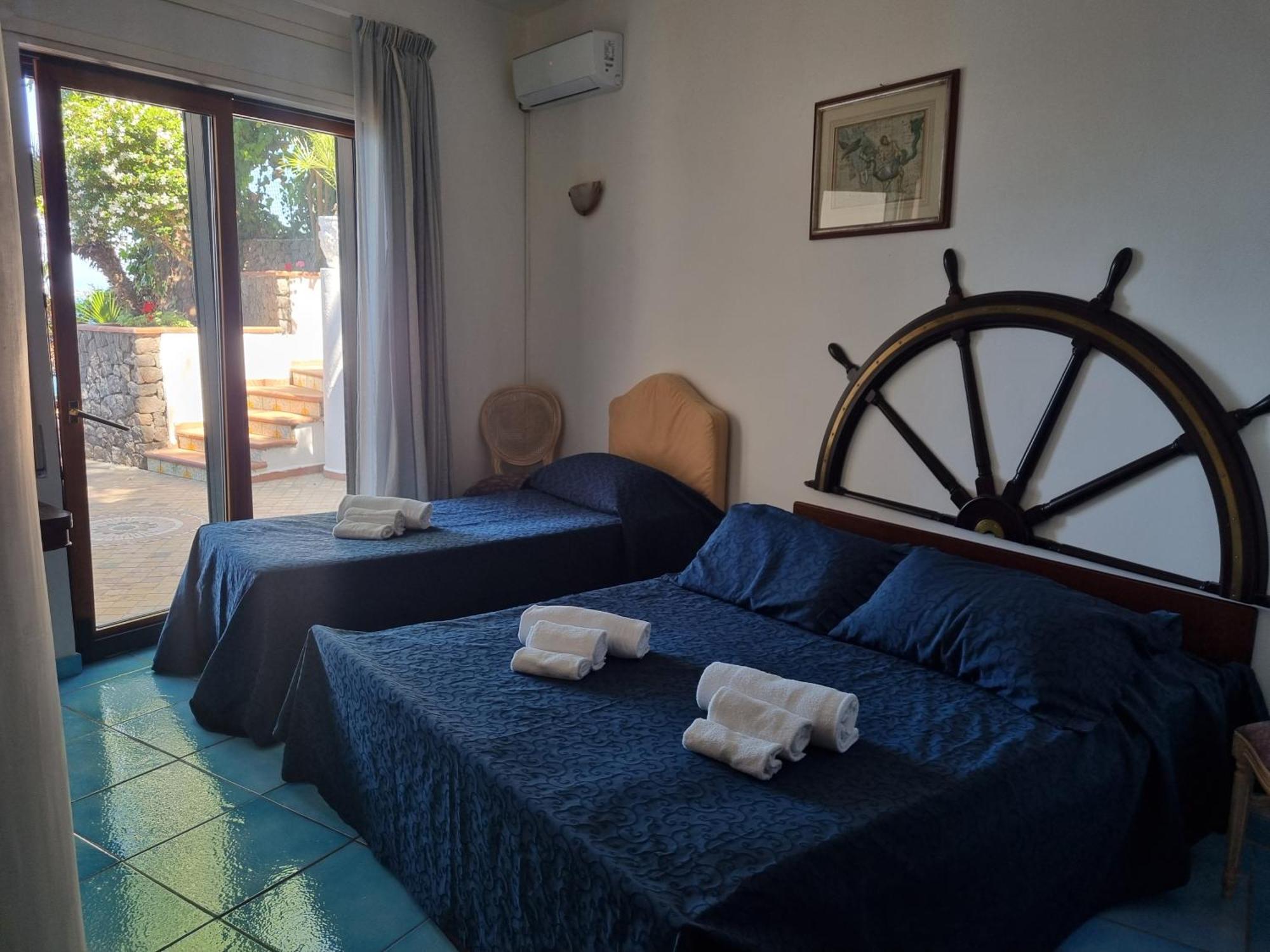 L'Incanto Suites Ischia Казамиччола-Терме Экстерьер фото
