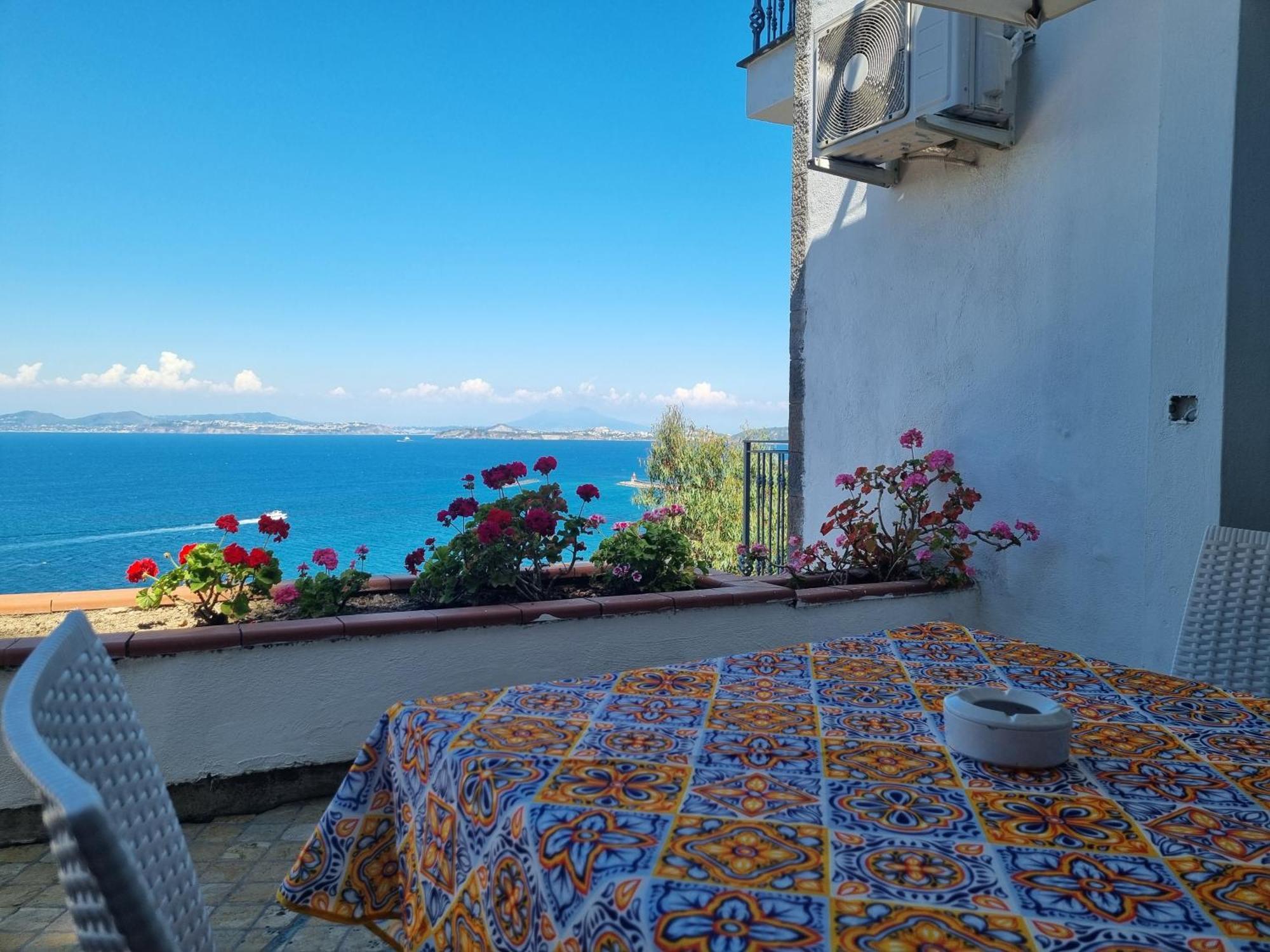L'Incanto Suites Ischia Казамиччола-Терме Экстерьер фото